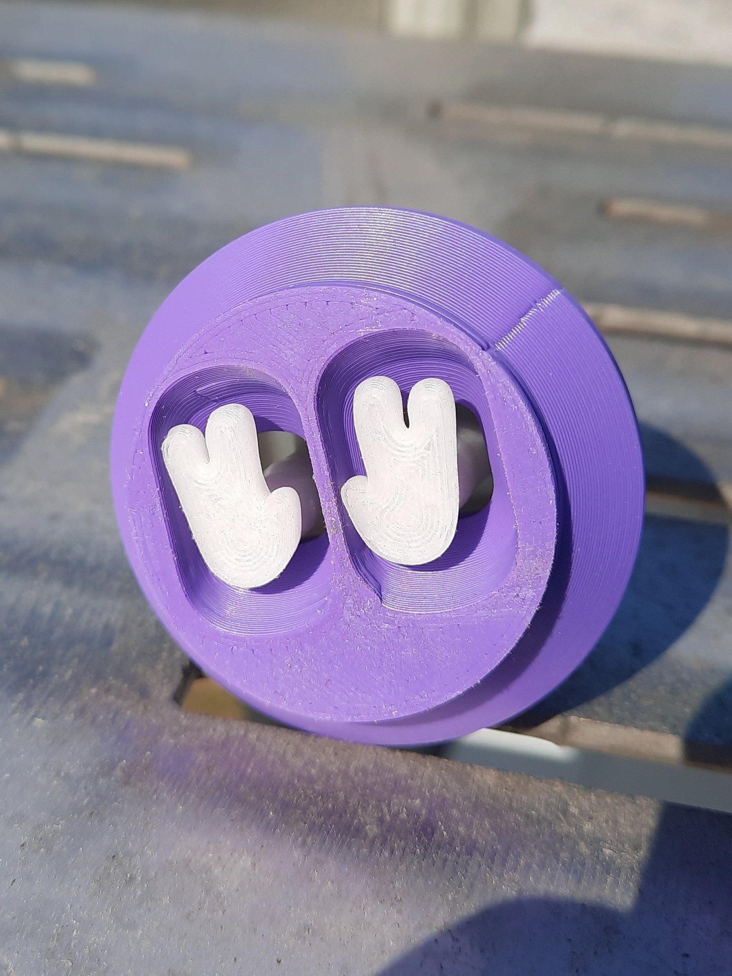 Cute standing aliens