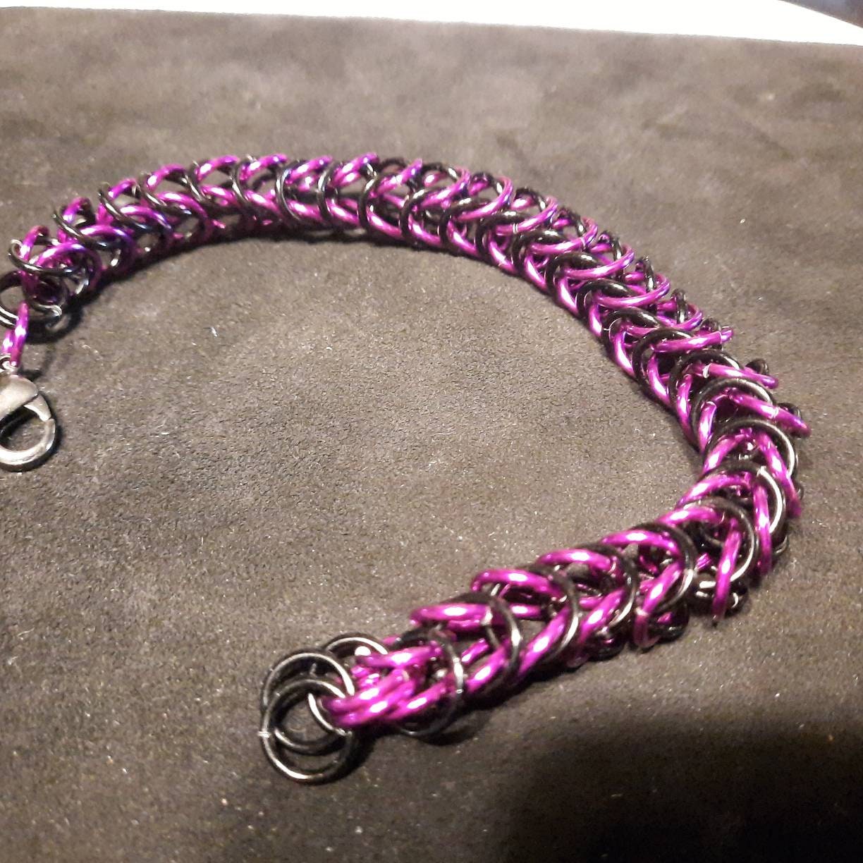 Customizable Byzantine chainmaille bracelet